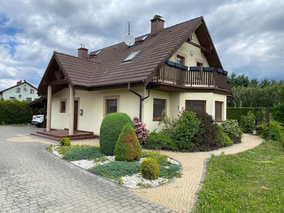 4 Bedroom Family House With Access To A Hot Tub Goczalkowice-Zdroj Exterior photo